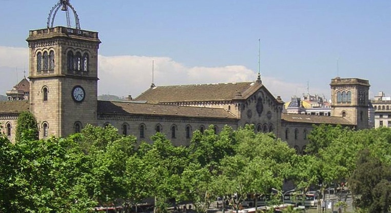 View of University of Barcelona building, Barcelona advertising agency