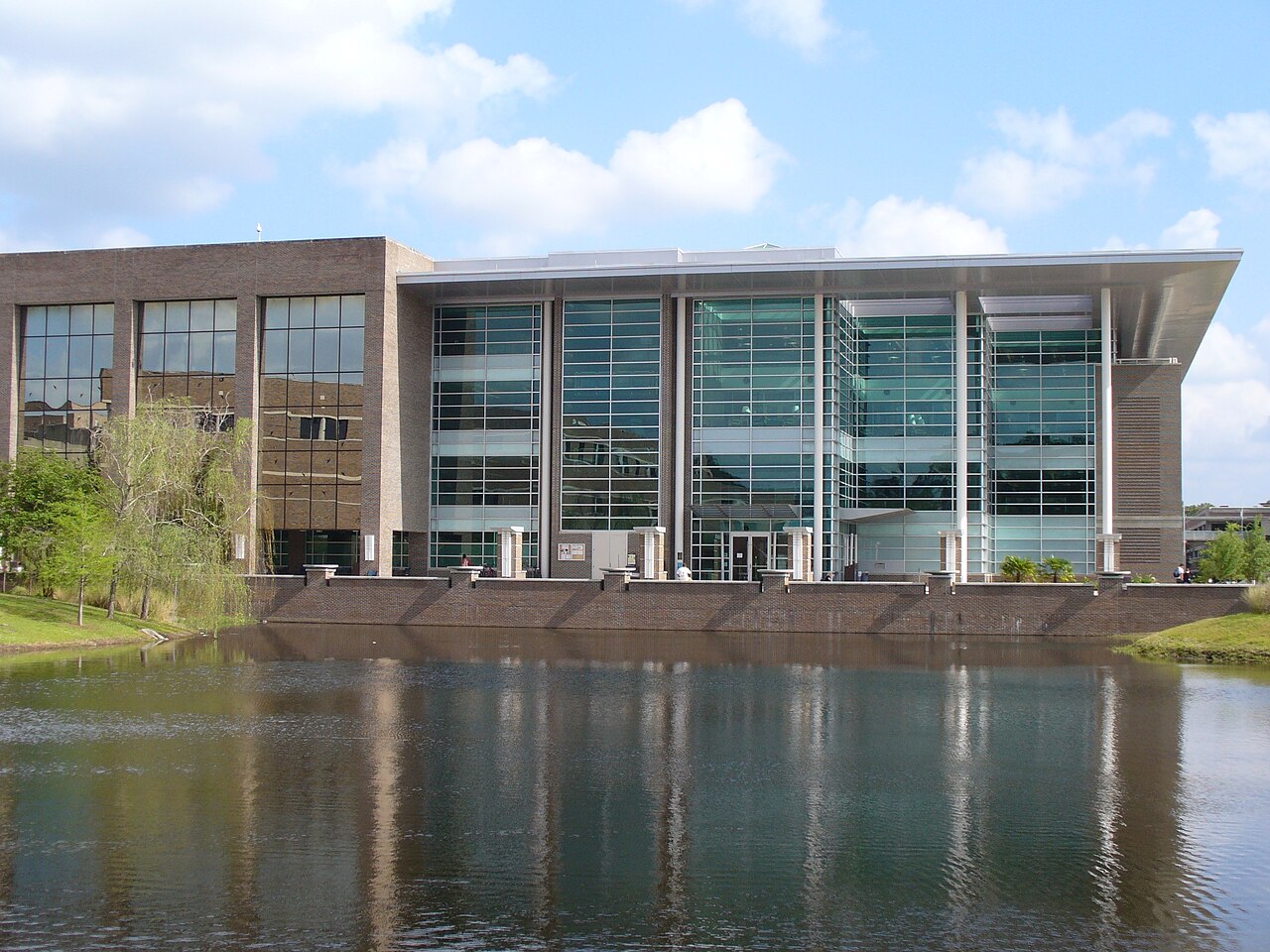 View of Thomas G.Carpenter Library building UNF, Jacksonville advertising agency