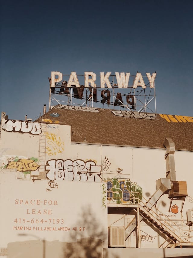 Parkway billbard oakland advertising agency