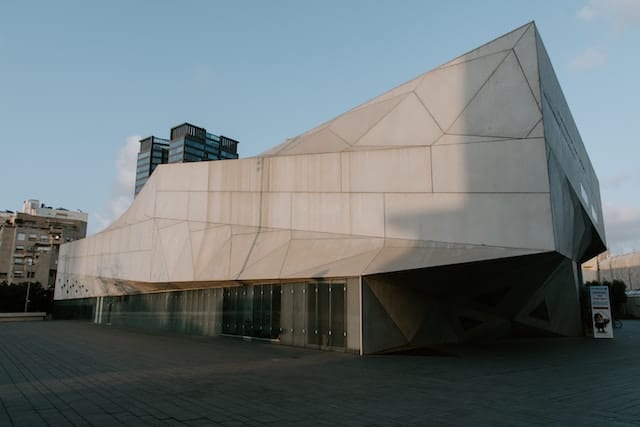 Front look of Tel Aviv Museum of Art, Tel Aviv advertising agency