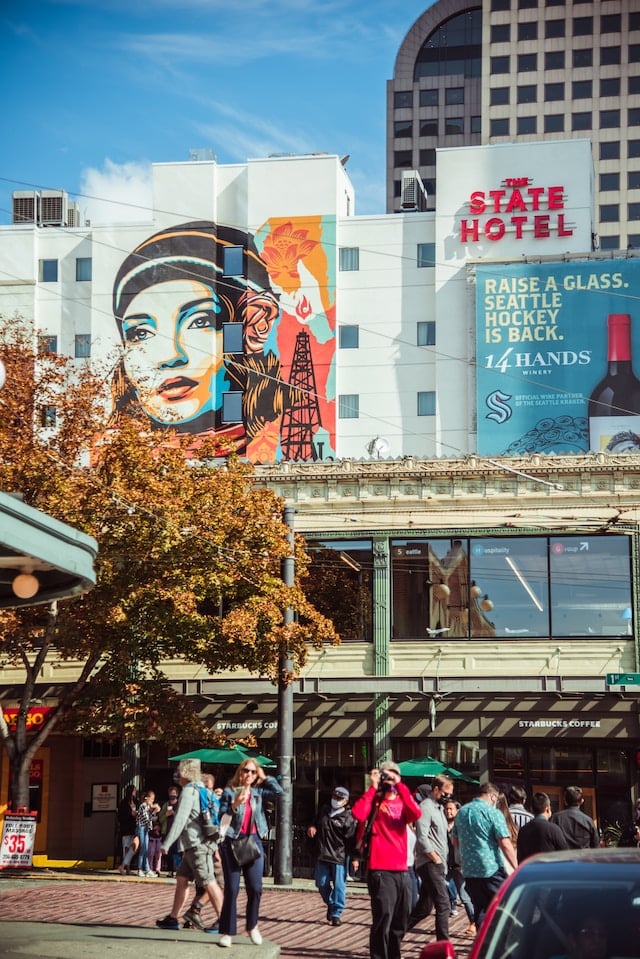 14 hands winery using billboard for advertising, Seattle advertising agency