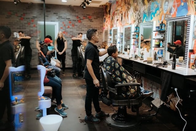 Customers hair cutting at hair salon, Hair Salon Advertising Agency.