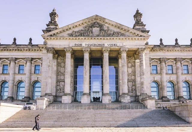 The front view of Bundestag, Government Advertising Agency.