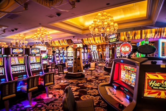 Slot machines available, Gambling Advertising Agency.